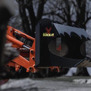 Buck-it-on-tractor-banner5 Split-fire Buck-it XL mounted on kubota tractor